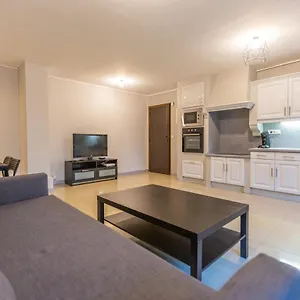 superbe-t4-renove-spacieux-parking-gratuit.fr-provencehotel.com/